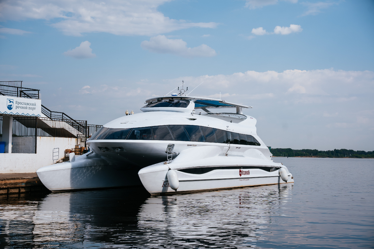 Электрокатамаран класса премиум «Белояр»