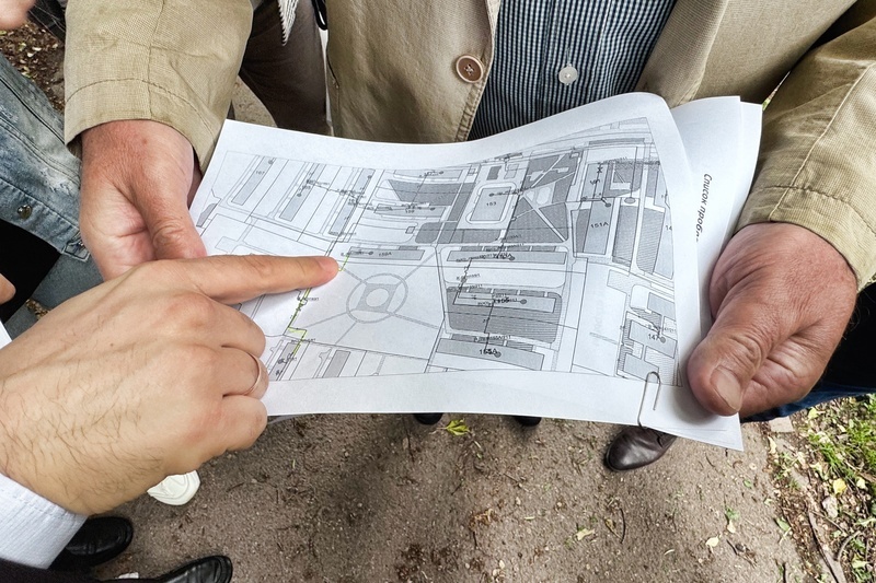    Об этом сообщил мэр Роман Маслов. Сквер "Круг" находится у дома № 153а по улице Ленина