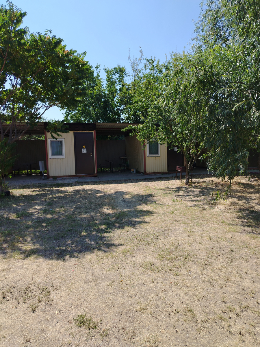 Домики, один из которых на пару суток стал моим