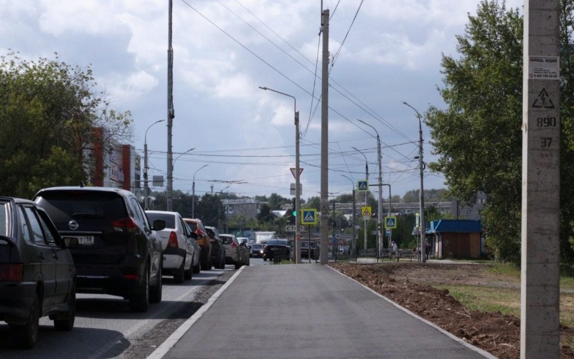    Шаг за шагом к комфорту: в Ижевске обновили 33 тротуара, ведущих к социальным объектам и остановкам