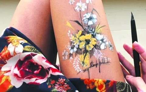 Рисунок на ноге