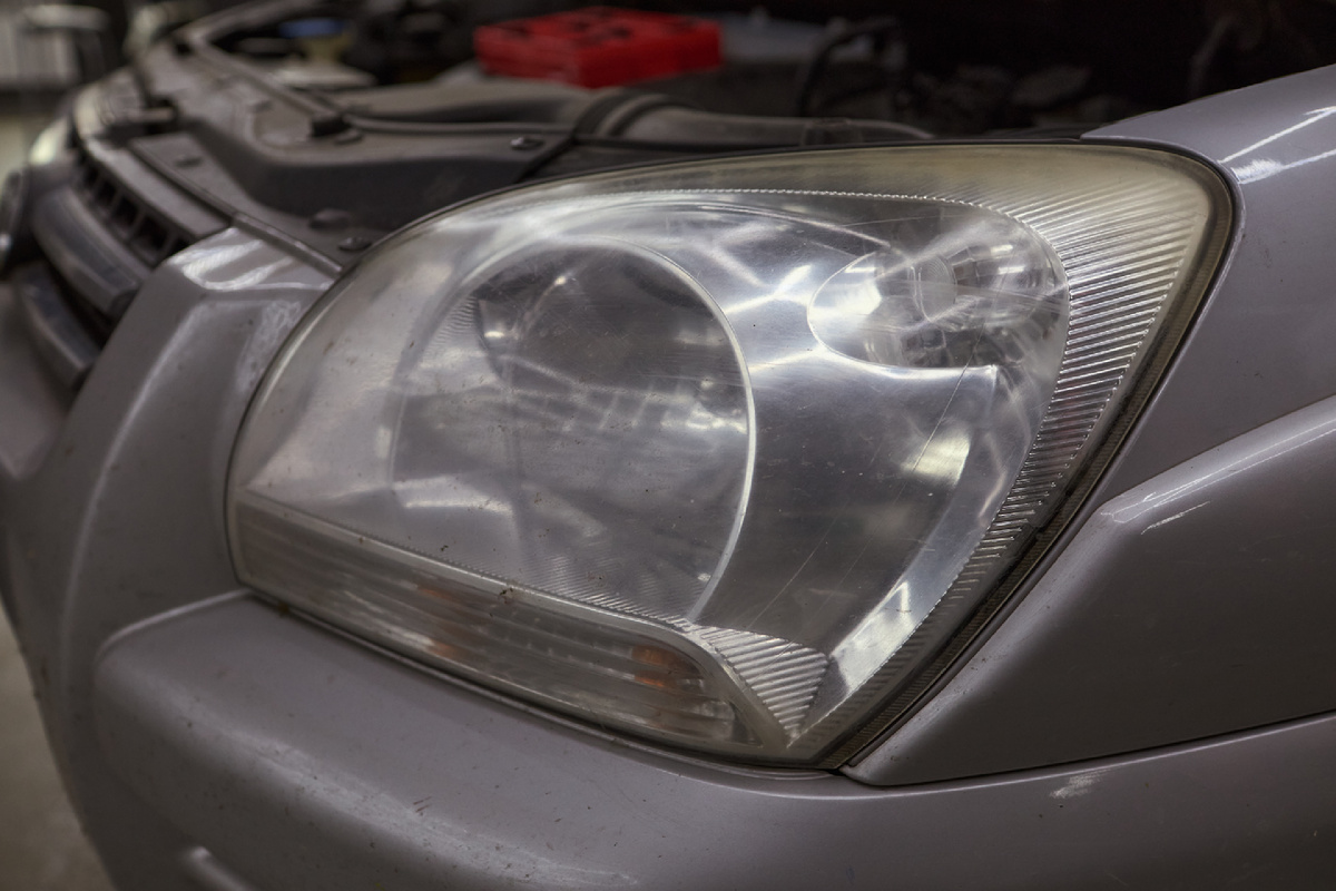 Источник фото: https://custom-heroes.ru/raboty/vid-uslugi/avtosvet/nashi-raboty/kia-sportage-vozvraschaem-svet-i-obnovlyaem-vneshniy-vid-far/