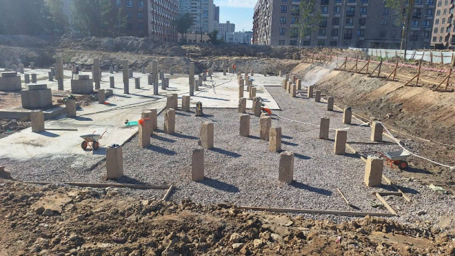 Фото: Строительный блок администрации Ленинградской области