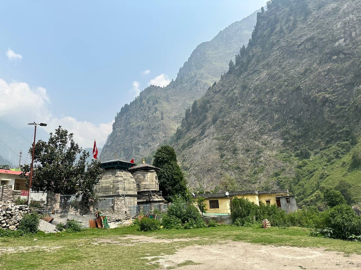 Храмы Пандукешвар