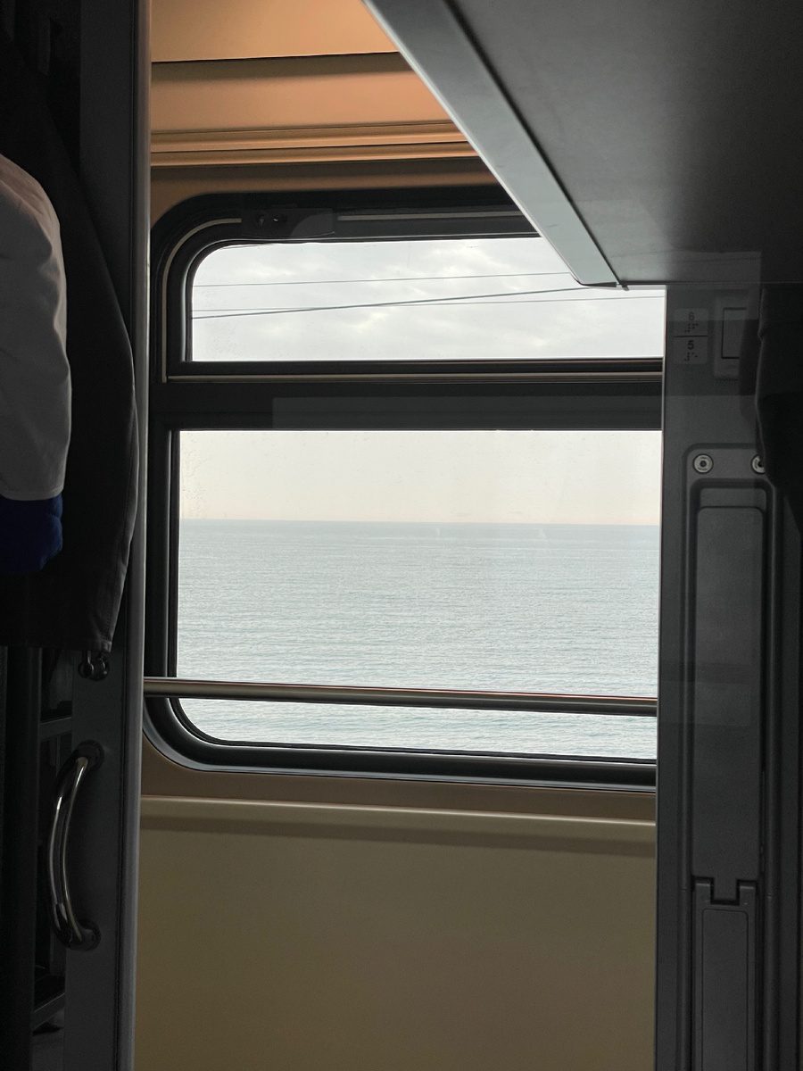 Подъезжаем 🌊