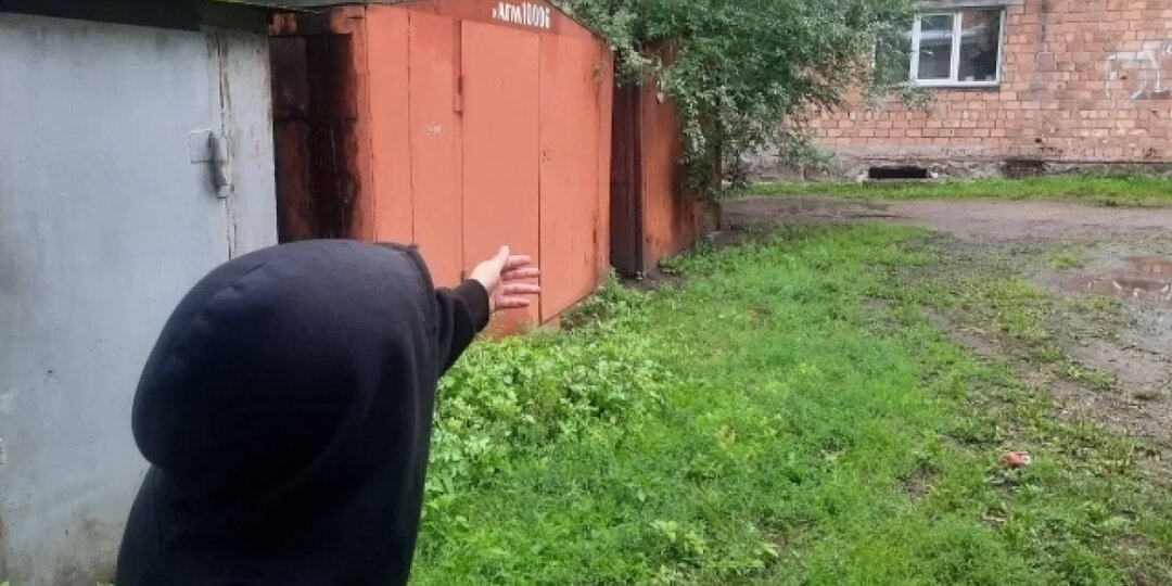 В Абакане пьяный мужчина выстрелил в 12-летнего подростка