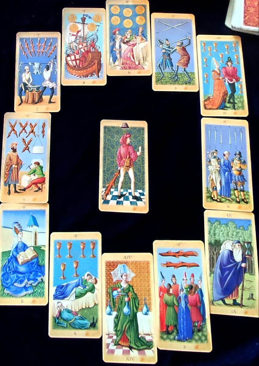 РАСКЛАД ДЛЯ ЛЬВОВ НА ОСЕНЬ