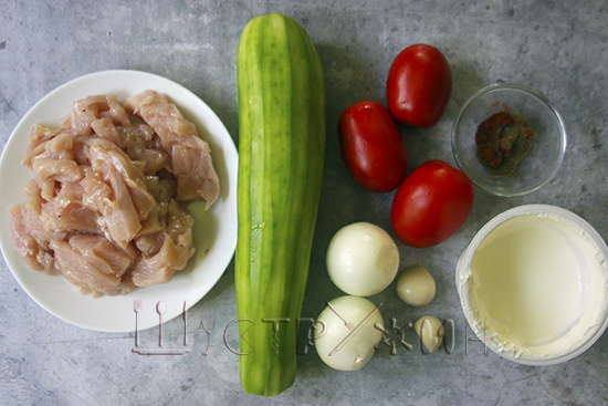 Что нужно для рагу из курицы и кабачка.