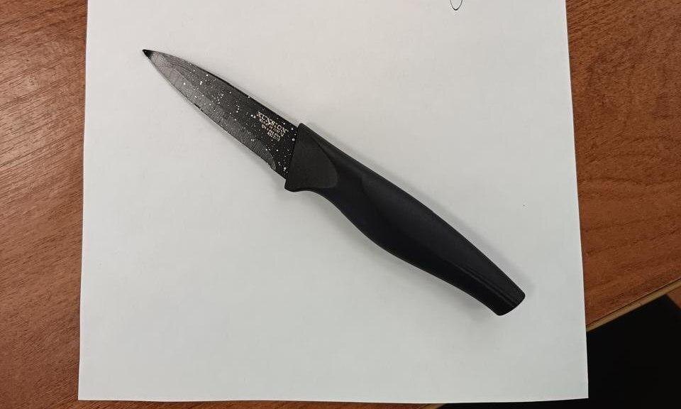 Житель Котовска орудовал кухонным ножом