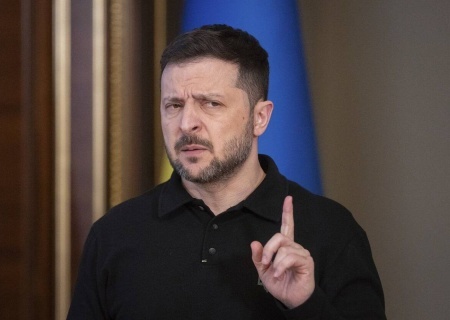    Украинцы хотят перемирия. Зеленский против