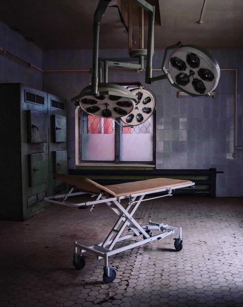 Заброшенная больница. 