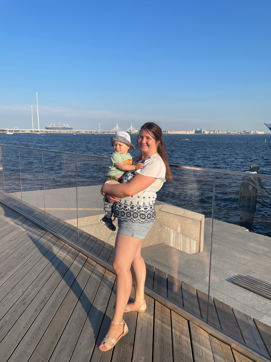 Вид завораживает… всех кроме ребенка 😆