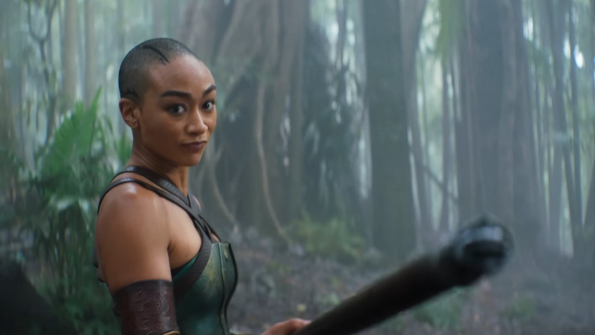 На новом кадре Mortal Kombat 2 показали лысую Джейд