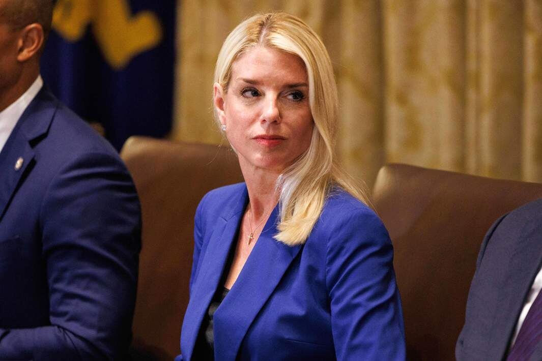 Фото: Global Look Press/Aaron Schwartz - Pool via CNP / Генеральный прокурор США Пэм Бонди