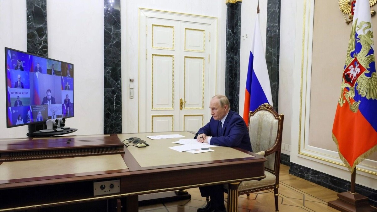 На совещании у президента подняли вопрос о том, как будет действовать поправка КоАП. Фото: kremlin.ru