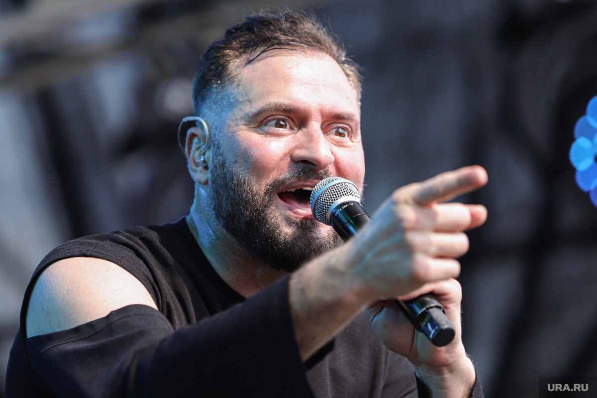 Ираклий внезапно накинулся на Гребенщикова с кулаками, утверждает певец. Фото: Размик Закарян © URA.RU