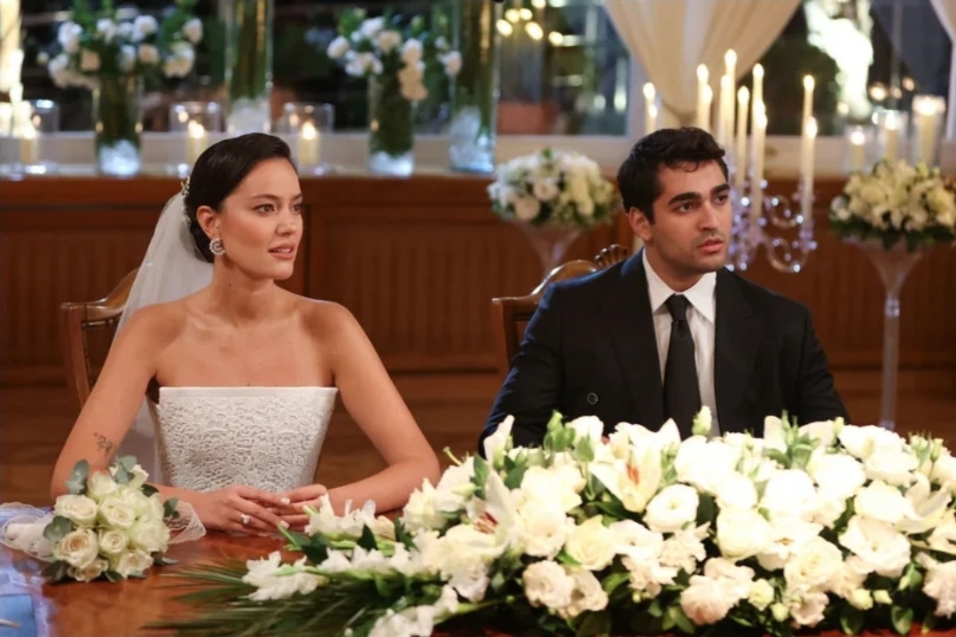 Кадр из сериала "Зимородок"