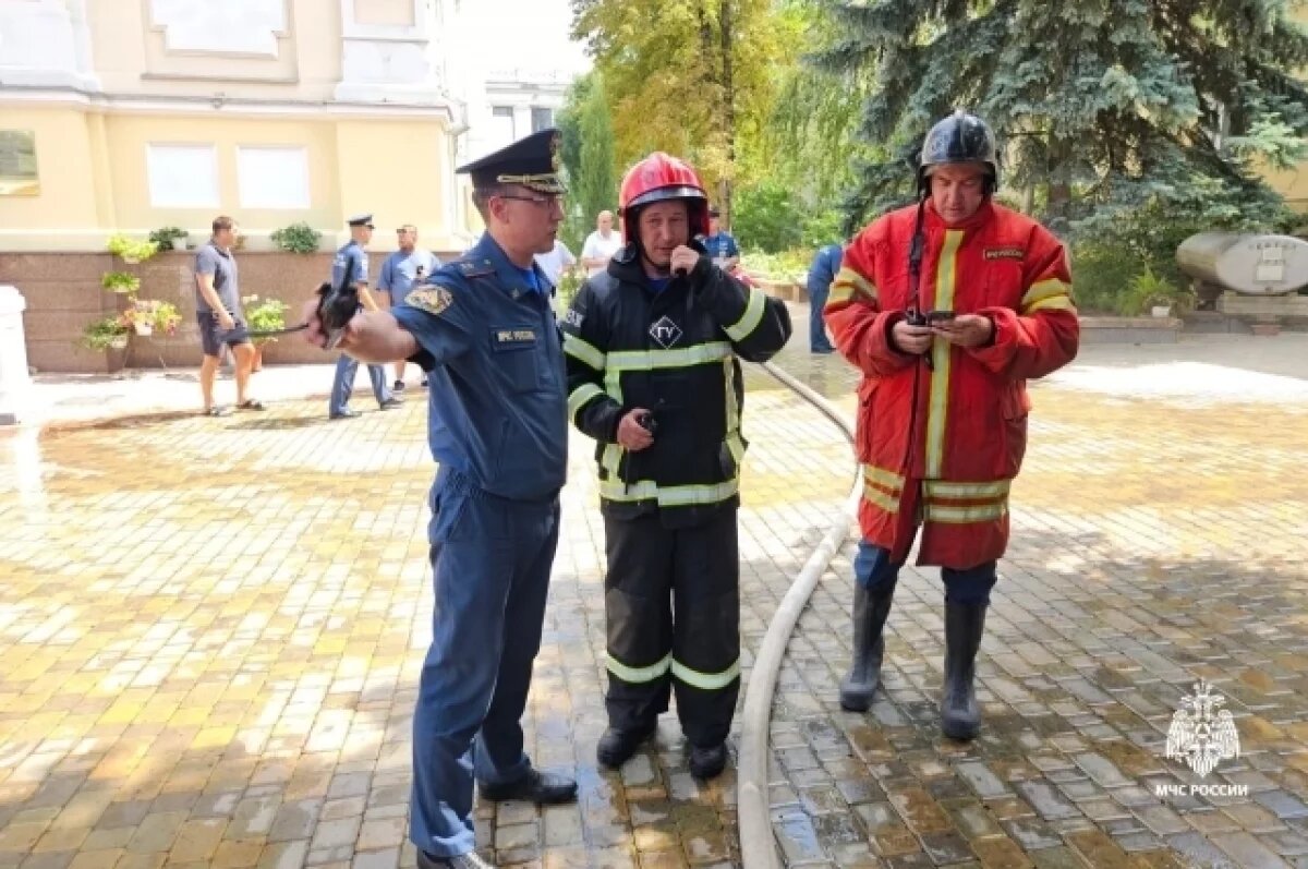    В центре Симферополя локализовали пожар на территории храма