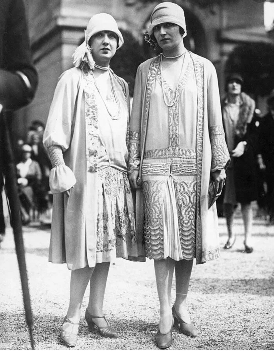 Модницы 20-х годов 