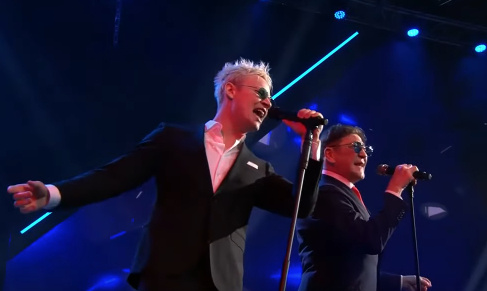    Григорий Лепс и Shaman выступают на концерте в Южно-Сахалинскескриншот из YouTube