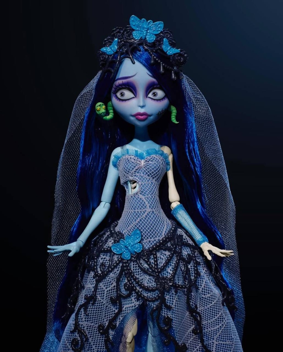 Кукла Monster High в образе Эмили из «Трупа невесты»