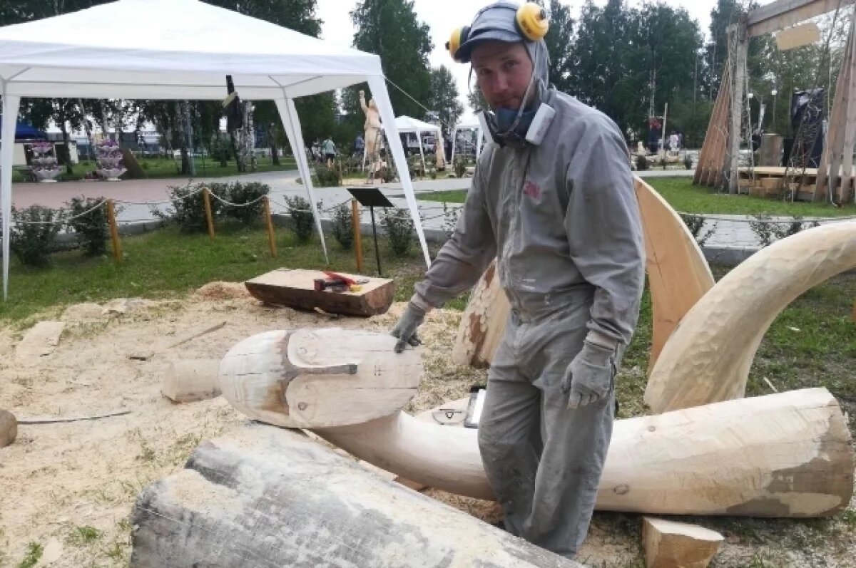    Рыбов показывают!