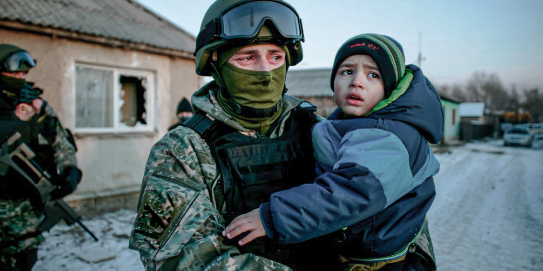 «СОБРовцы стояли и плакали»: как один звонок из Интерпола помог найти мальчика, которого искали 2 тысячи человек