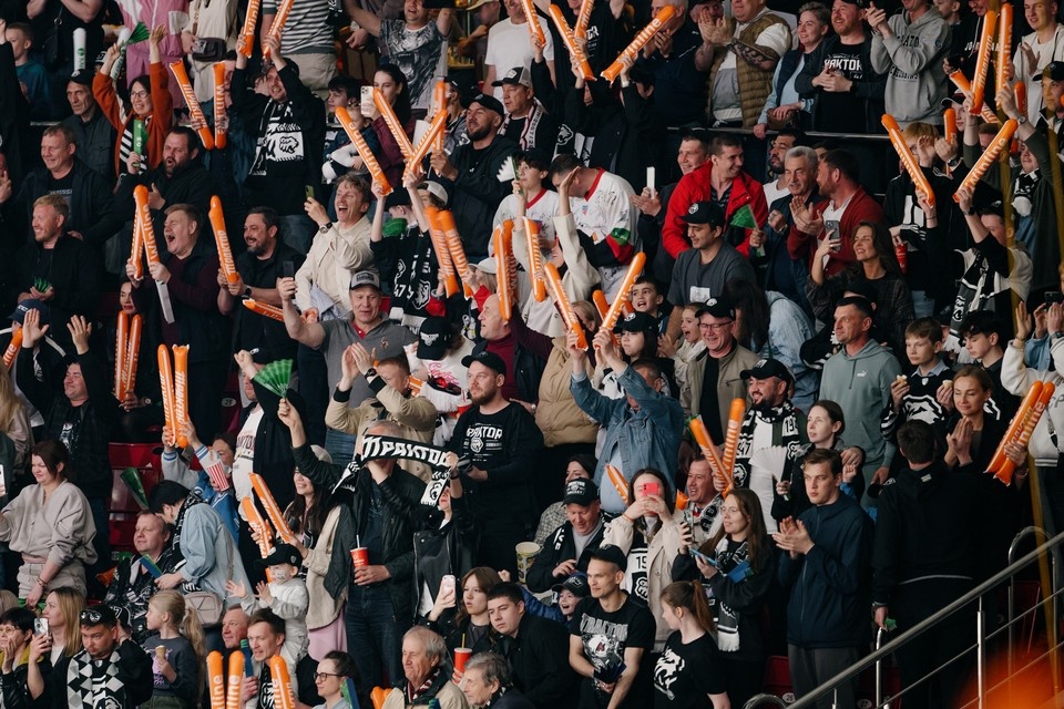   Валерий ЗВОНАРЕВ