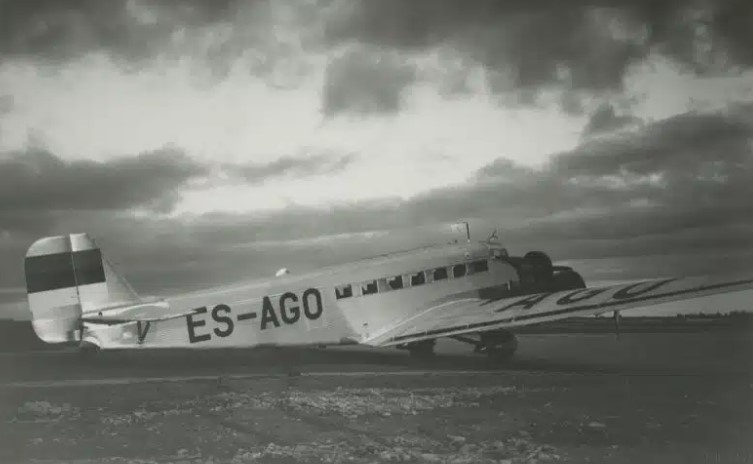 Junkers Ju 52 в качестве пассажирского самолёта эстонской авиакомпании AGO (thearmorylife.com)