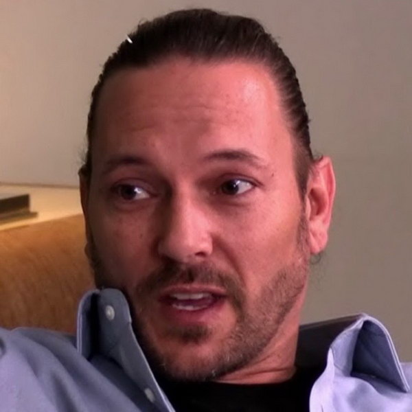     Бывший муж Бритни Спирс выпустит мемуары