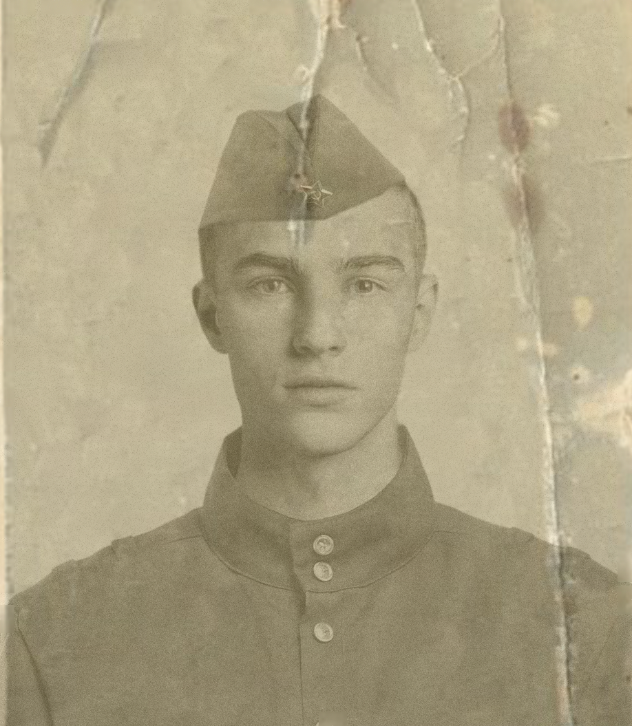 фотография Романа Петровича Ершова, 1943 г.