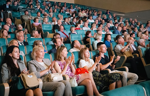 В Твери отметили День строителя