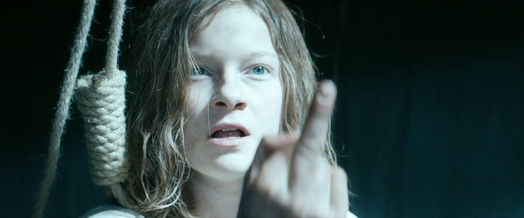 Триллер или пародия? Как красивый визуал убил логику сюжета