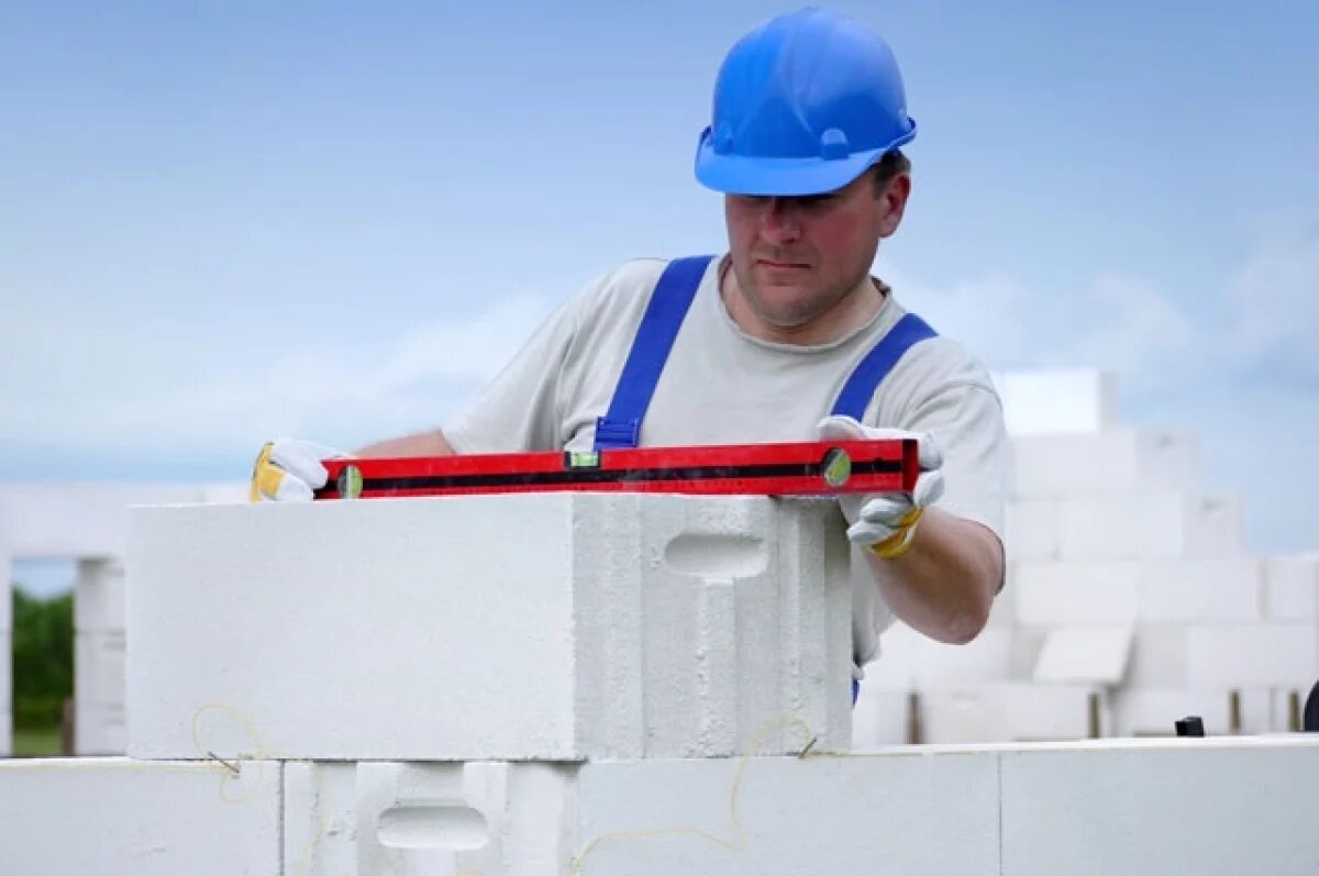    В ближайшие годы со строительных площадок могут исчезнуть работники всех специальностей, связанных с тяжелым ручным трудом.