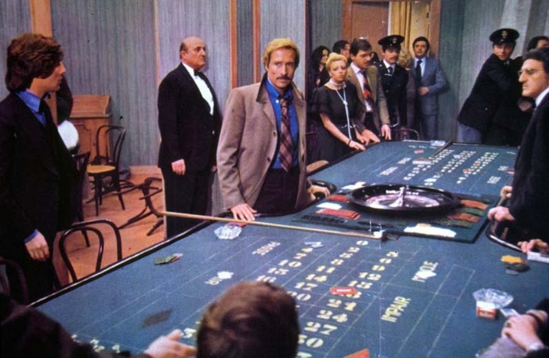 Кадр из фильма «Рим, полный насилия» (1976)