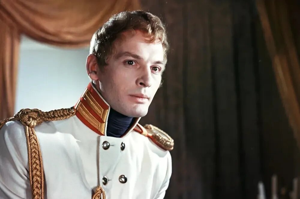 Василий Лановой. Фото life.ru.