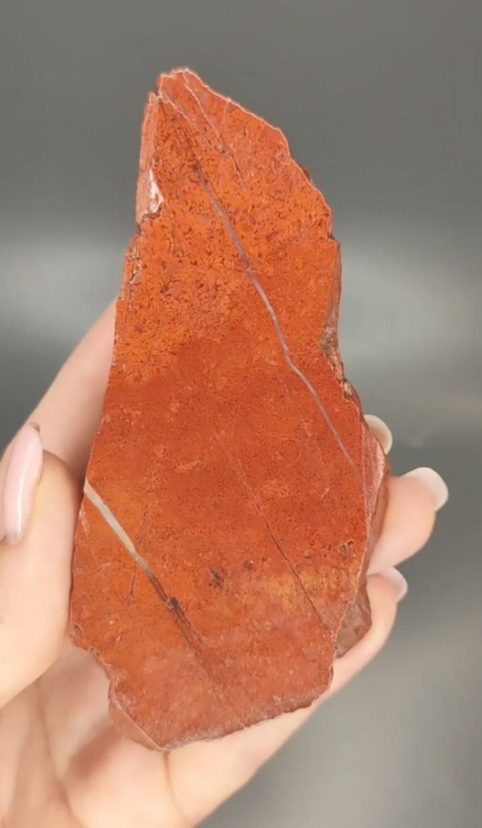 Яшма красная. (Фото из моей коллекции)