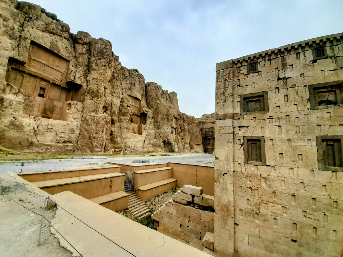 Накше-Рустам