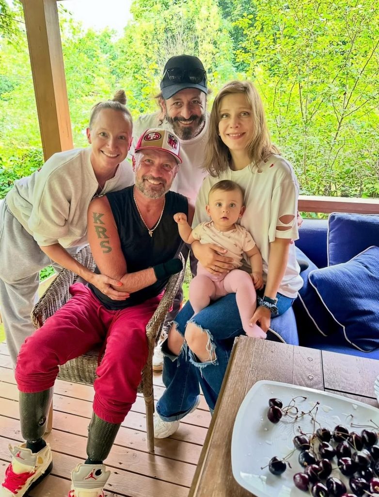 Листайте вправо, чтобы увидеть больше изображений