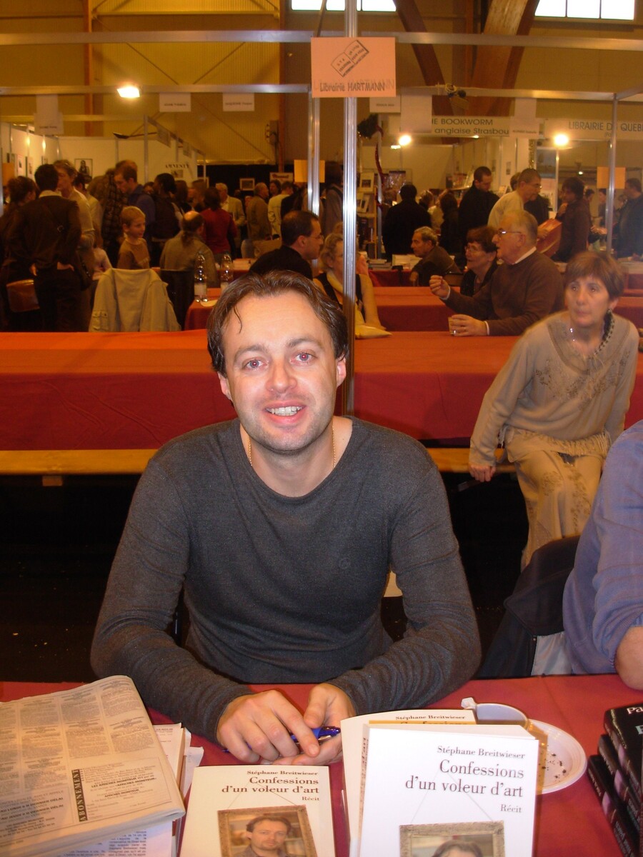 Брайтвайзер на автограф-сессии в 2006 году