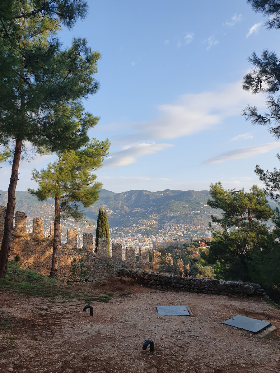 Вид с Кале на город Аланья.