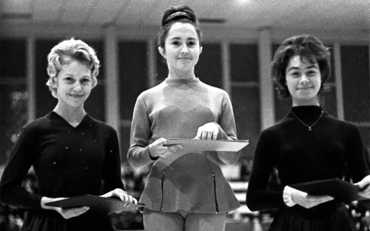    Тамара Братусь (Москвина) в центре, 1963 год. Источник фото: РИА Новости