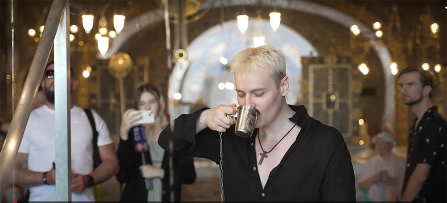 ЯРОСЛАВ В СВЯТО-ВЛАДИМИРСКОМ СОБОРЕ...