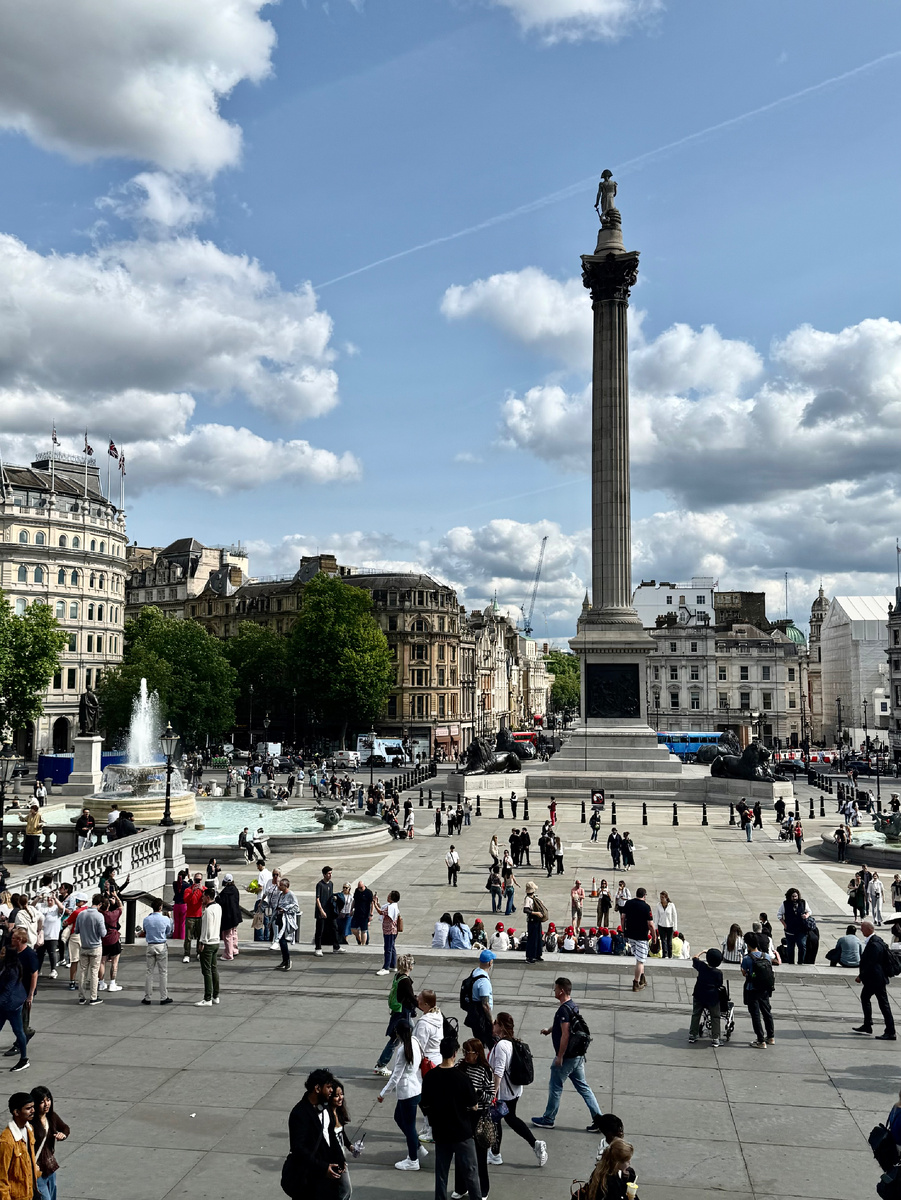 Вид на Трафальгарскую площадь. Лондон. Фотография из личного архива. 