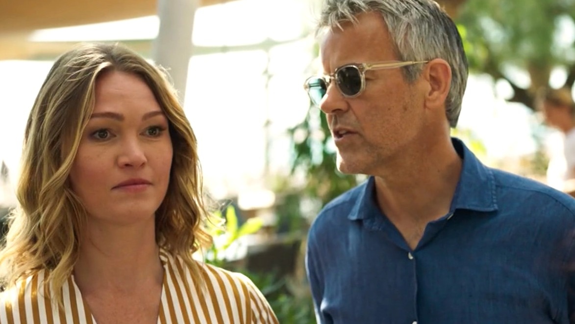 кадр из сериала "Ривьера"