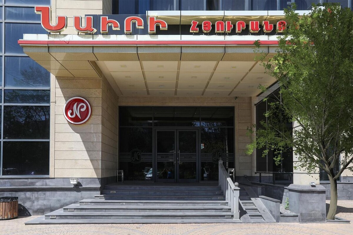 © Photo : Social media of New Nairi Hotel