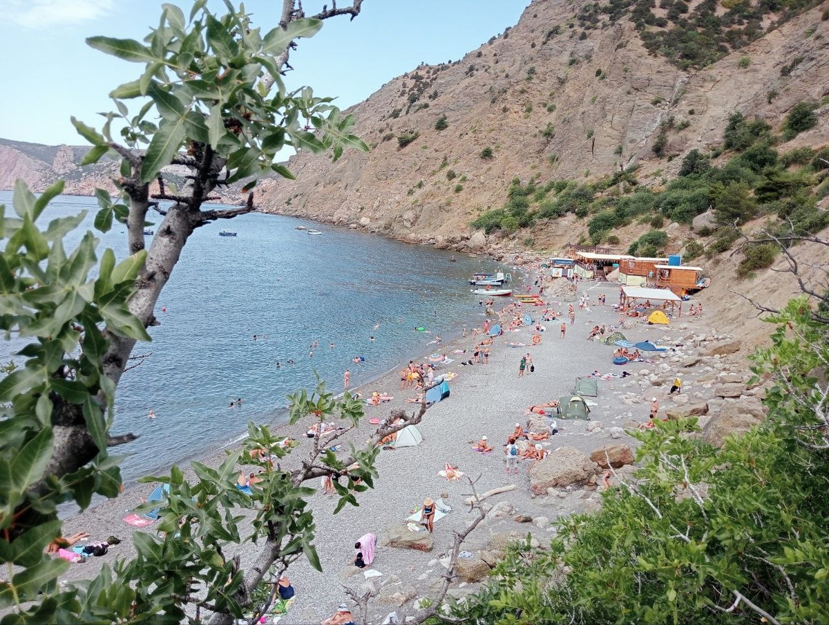 Ближний пляж в Балаклаве 2 августа