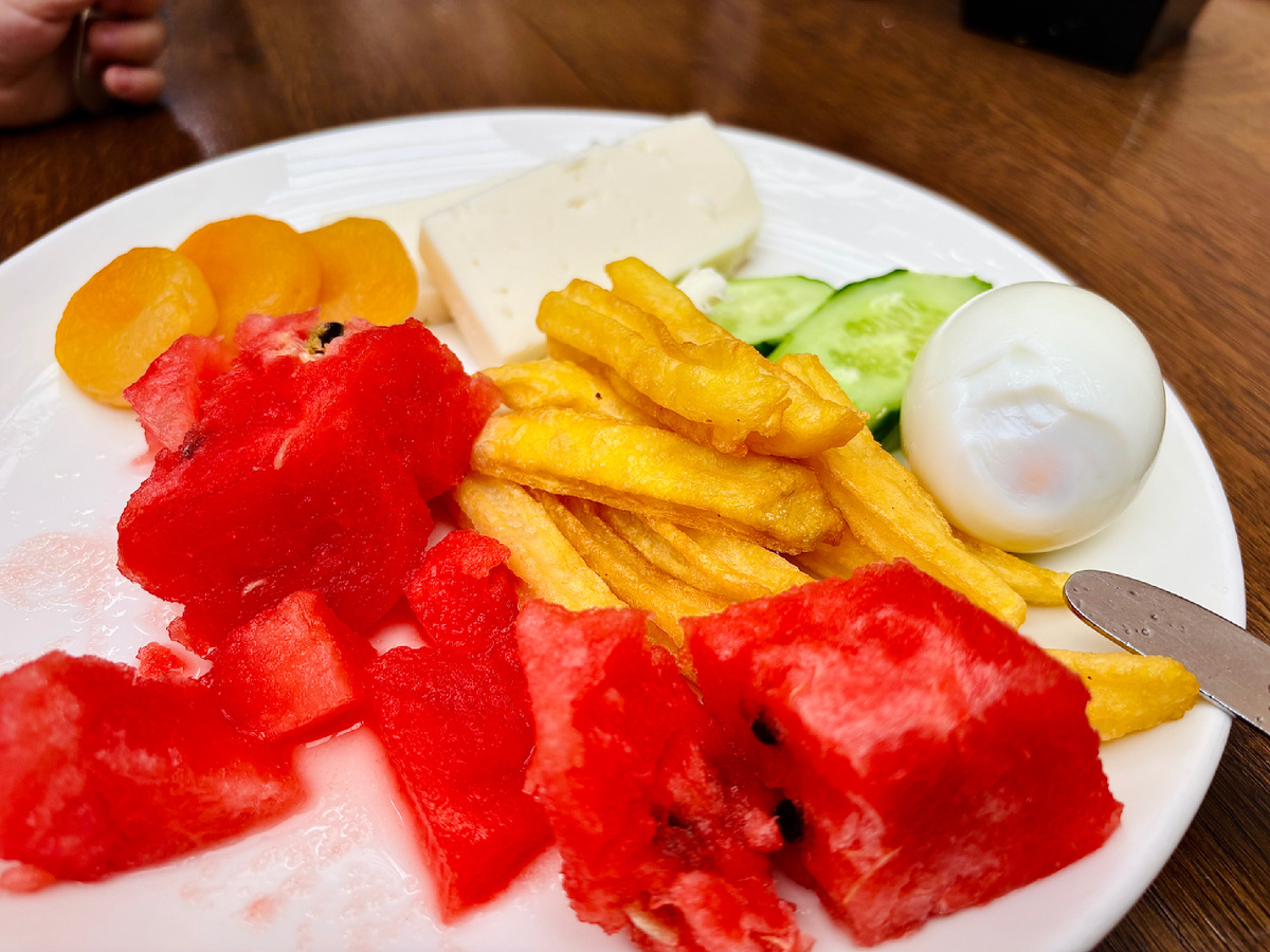 Шведский завтрак в отеле 