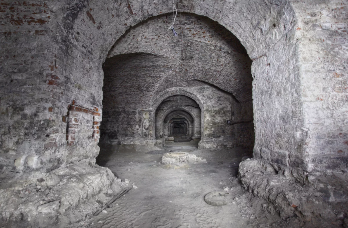 Метро-2» — транспортная сеть для избранных