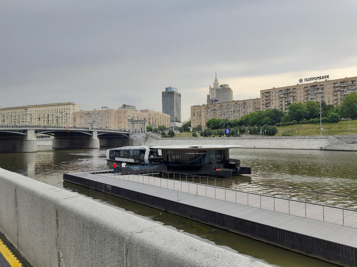 Речной трамвайчик. Фото автора